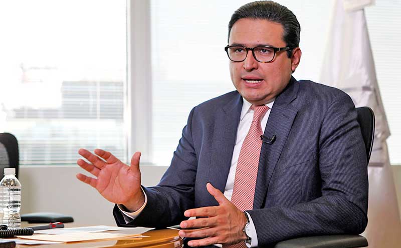 Afores podrían dejar de invertir en energías limpias ante incertidumbre en el sector